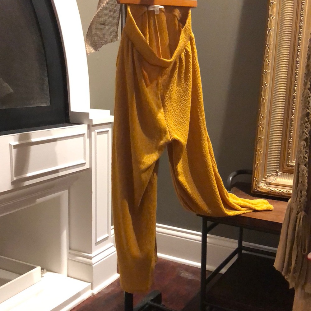Urban Outfitters Yoga Pants